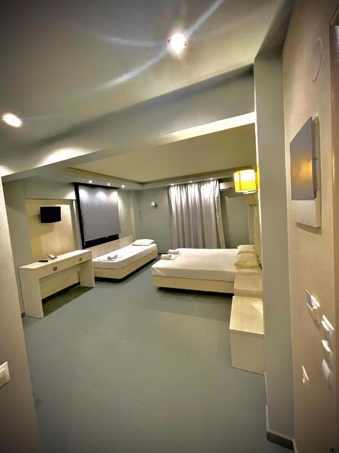 Blue Sea Boutique Apartments Olympiaki Akti Bagian luar foto